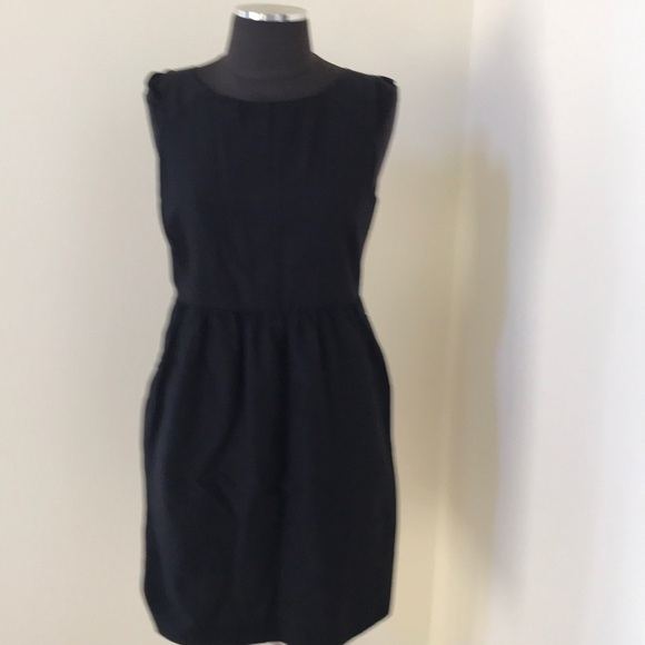 J. Crew Dresses & Skirts - NWT! J. CREW size 4 Black scoop neck Dress